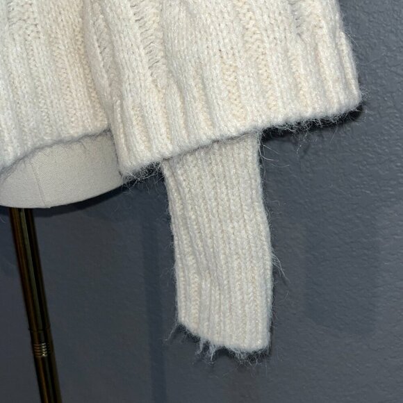 ZARA Layered Double Sleeve Cream Ecru Cable Knit Wool Blend Sweater - EUC -Small - Picture 8 of 9